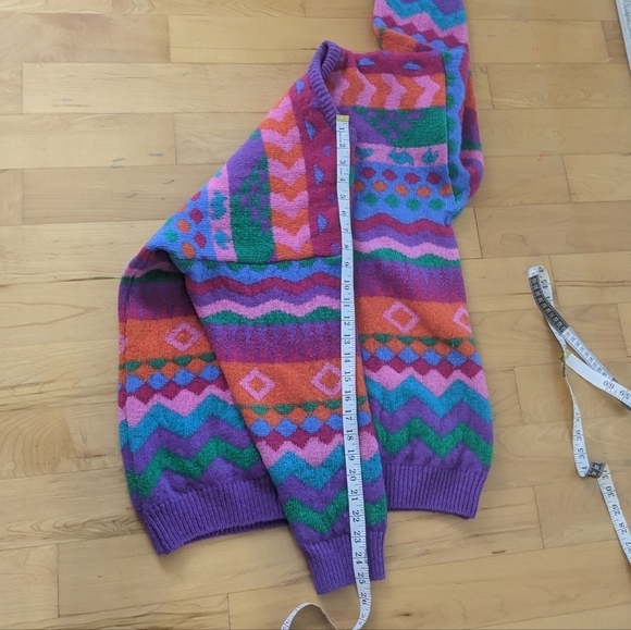 Vintage Simons 100% wool colorful vibrant 90s sweater small medium A - Picture 3 of 9